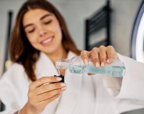 Ist es notwendig, nach jedem Essen die Zähne zu putzen?